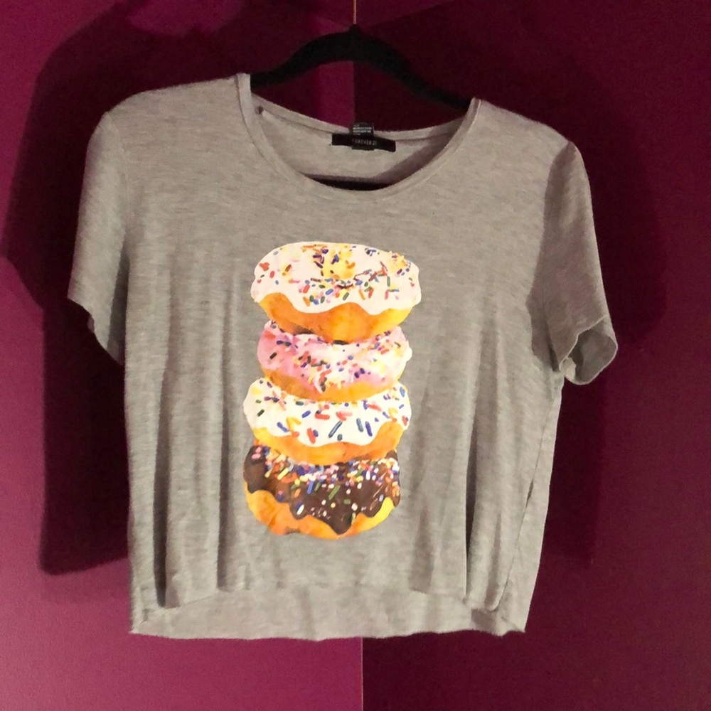Forever 21 Light Gray Crop Top, Stacked Donuts, M